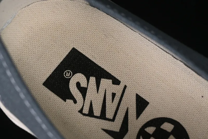 All categories Vans Vans series Vans Low Vans low-top Vans Authentic Reissue 44 Vans official high-end branch low-top casual sneakers VN000CW2RV2